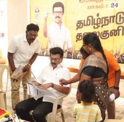 வாக்குச்சாவடி பிரசாரத்தை முதல்வர் ஸ்டாலின் நேற்று துவக்கி வைத்தார்