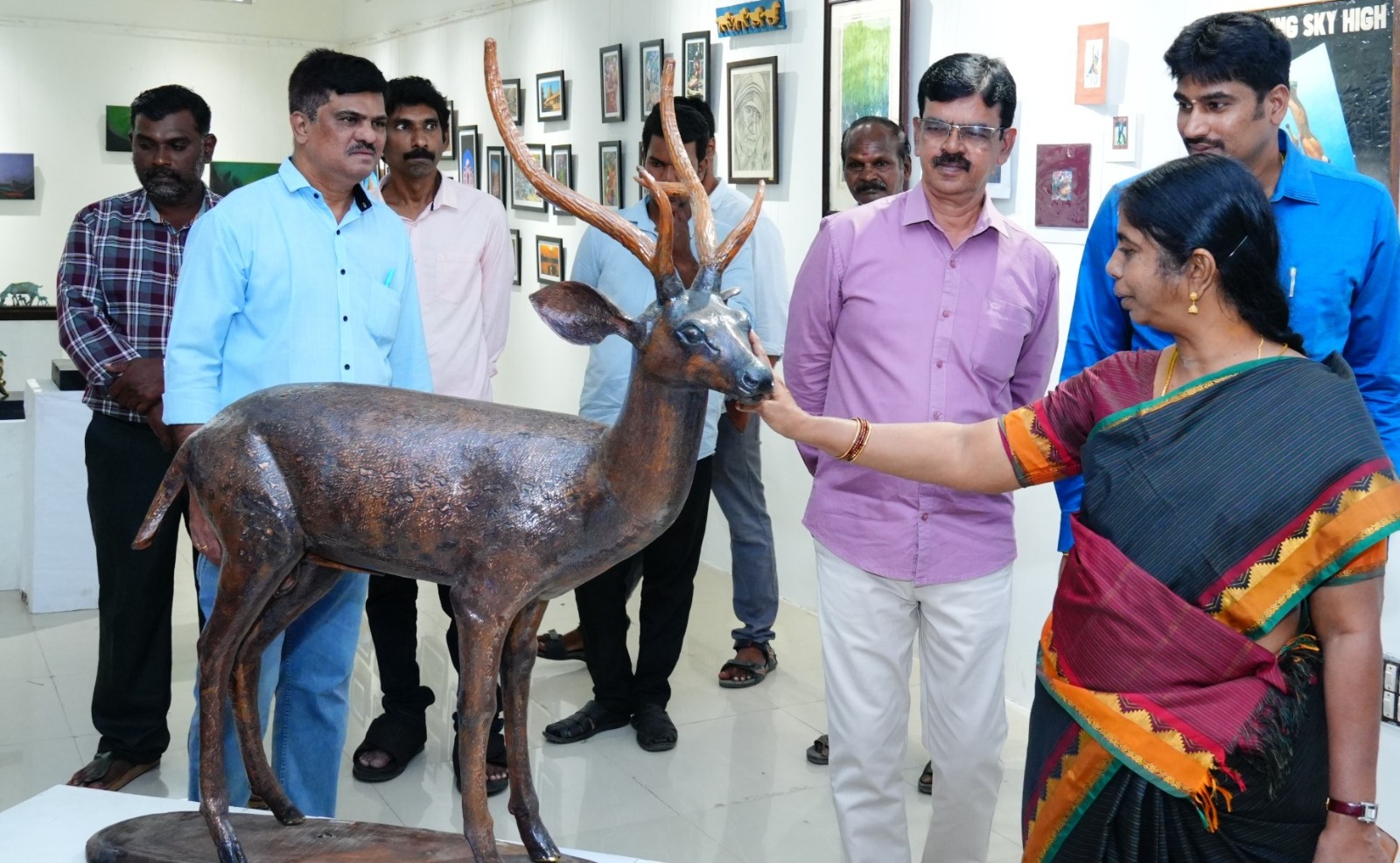 கும்பகோணம் அரசு கவின் கல்லூரியில் கண்காட்சி