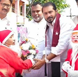 திருச்சி முதியோர் இல்லத்தில் கிறிஸ்துமஸ் விழா