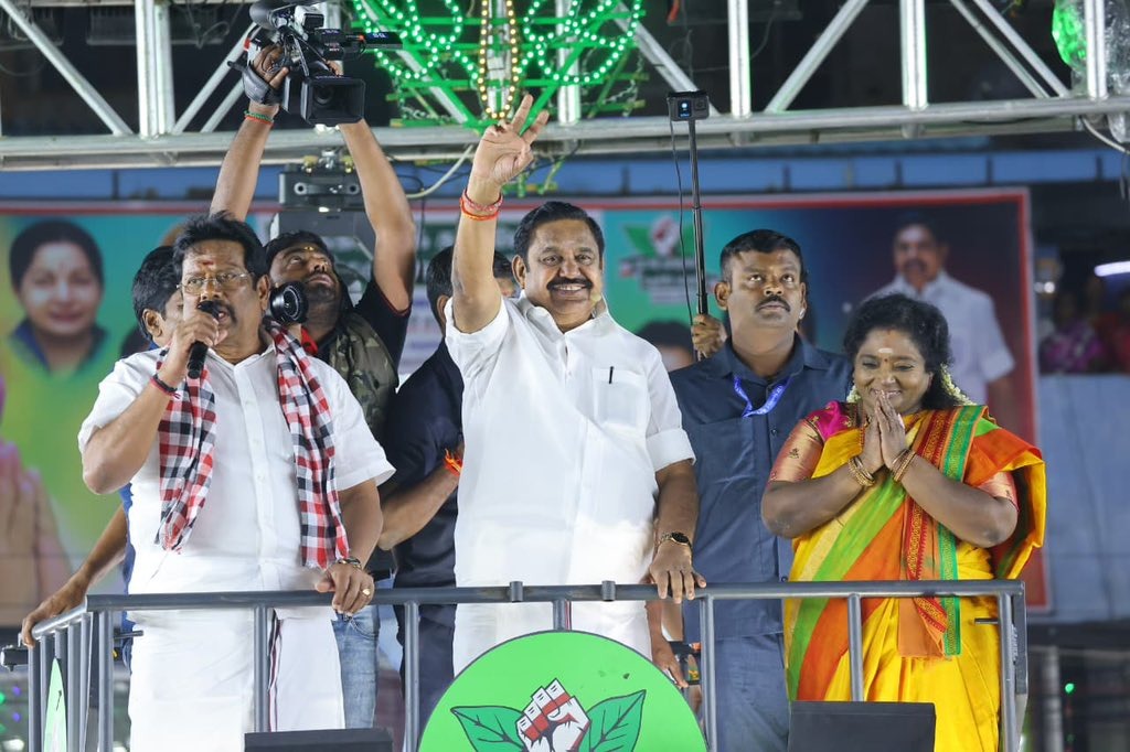 பழனிசாமி பங்கேற்ற கூட்டத்தில் பாஜக நிர்வாகி தமிழிசை