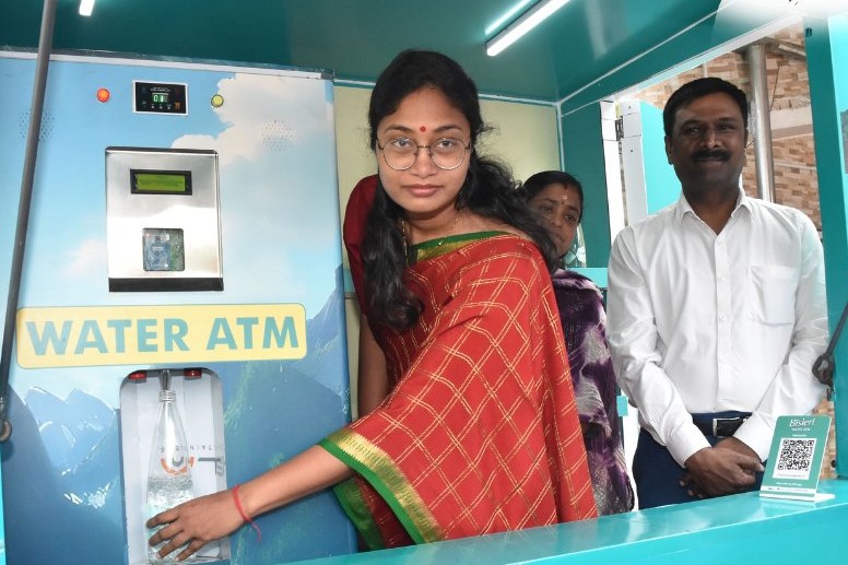 உதகை படகு இல்லத்தில், தானியங்கி வாட்டர் ஏடிஎம்