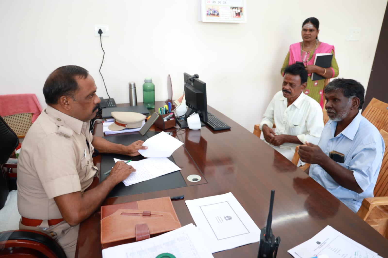 திருப்பத்தூர் மாவட்ட காவல் அலுவலகத்தில் வாராந்திர பொதுமக்கள் குறைதீர்வு கூட்டம்..