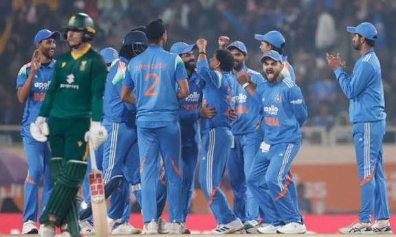 தென்ஆப்பிரிக்க அணிக்கு எதிரான முதலாவது ஒரு நாள் போட்டி: இந்திய அணி அபார வெற்றி