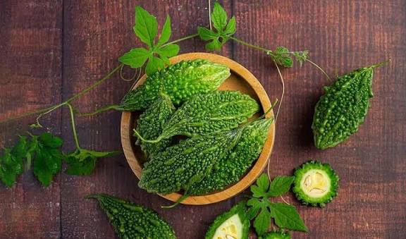 பாகலுக்கு மரியாதை: கசப்புக்குள் ஒளிந்திருக்கும் இனிப்பான விஷயங்கள்!