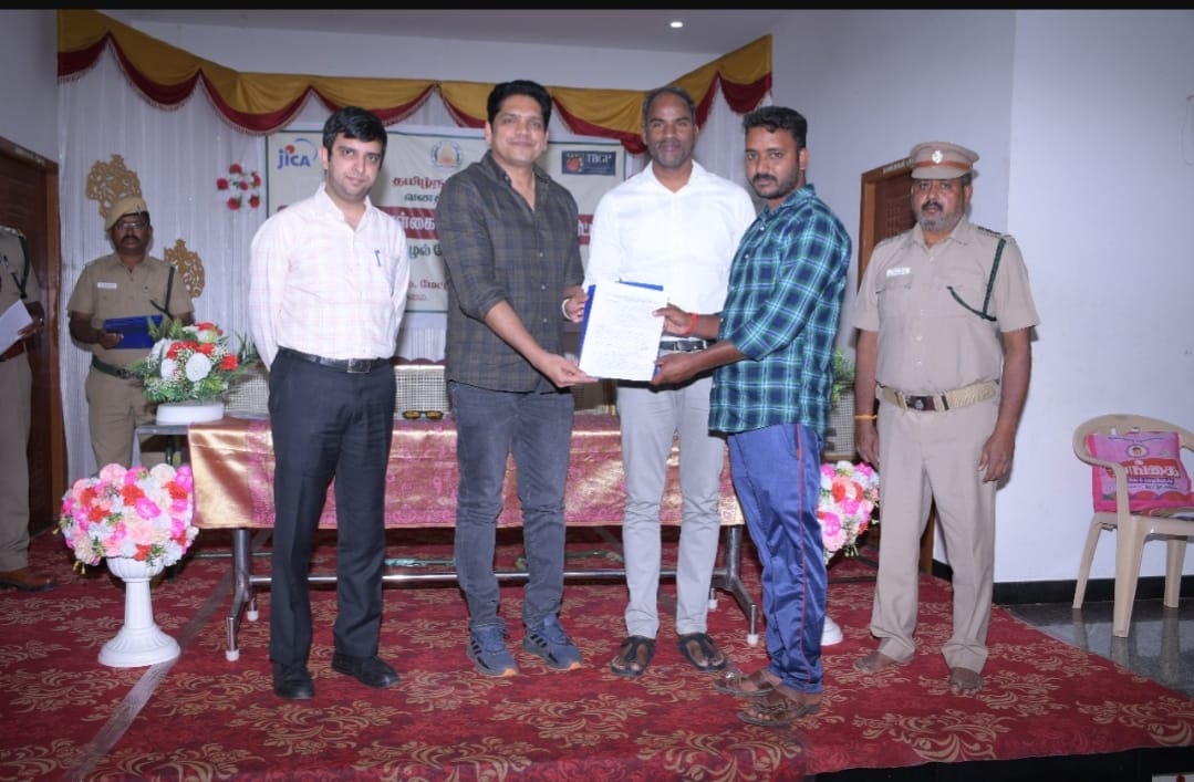 மேட்டூர் அருகே கண்ணாமூச்சி பகுதியில் நுண்கடன் வழங்கும் விழா