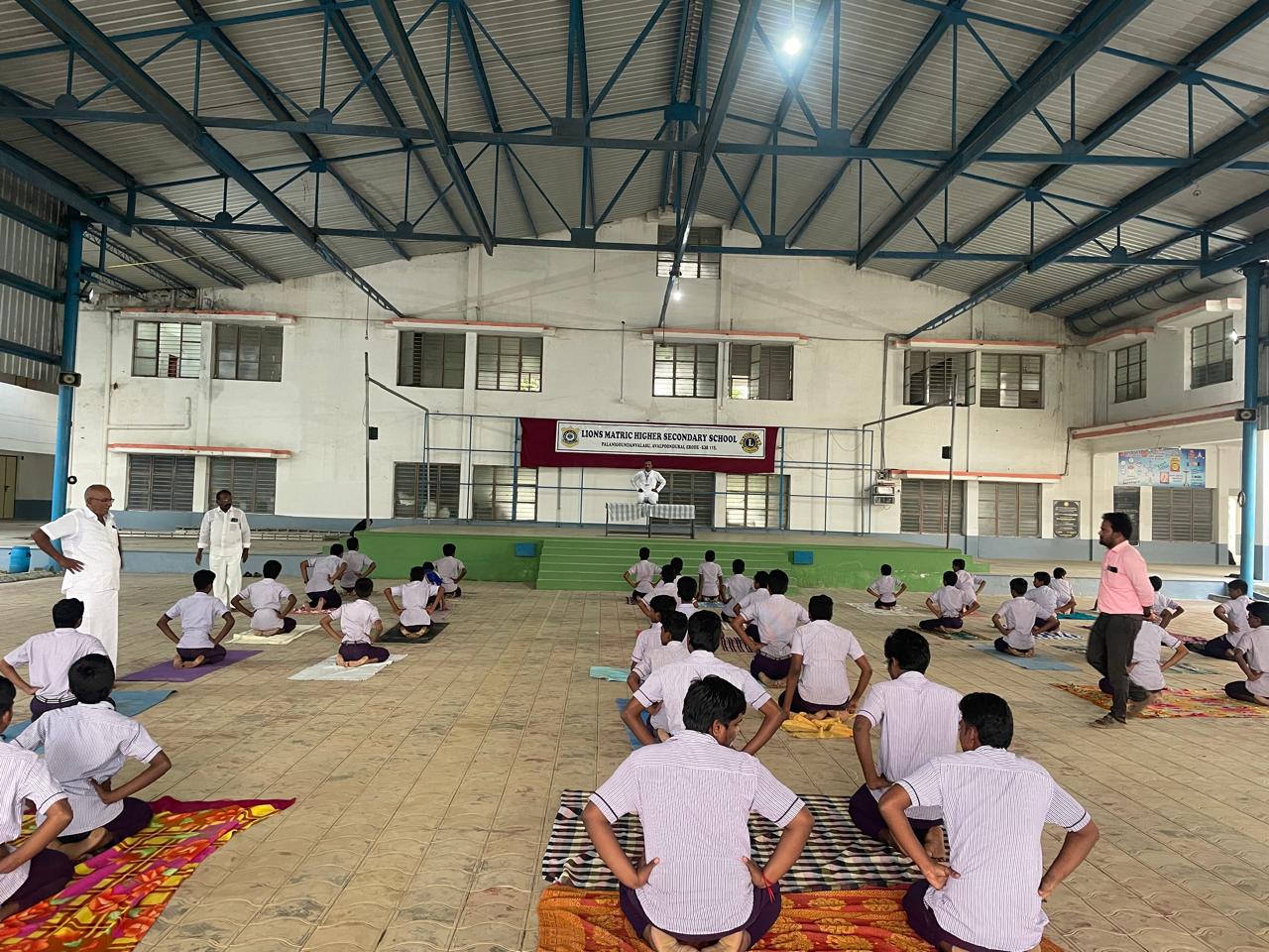 பள்ளி மாணவ மாணவியர்களுக்கு காயகல்ப பயிற்சி