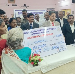 தேசிய அளவிலான மக்கள் நீதிமன்றத்தை உயர் நீதிமன்ற நீதிபதி சுரேஷ்குமார் தொடங்கி வைத்தார்