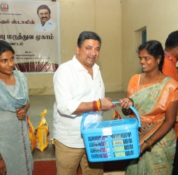 மதுரையில் நலம் காக்கும் ஸ்டாலின் முகாம்