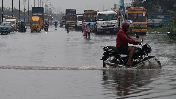 சென்னையில் விட்டு விட்டு வெளுக்கும் மிக கனமழை - இதுவரை அதிக மழைப் பதிவு எங்கே?