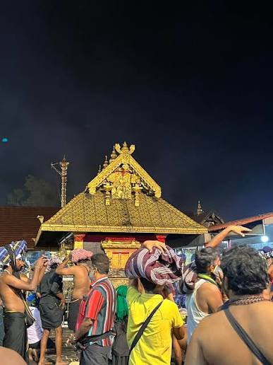 சபரிமலை கோவிலில் மண்டல பூஜை நிறைவடைந்தது: டிசம்பர் 30–-ல் மீண்டும் நடைதிறப்பு