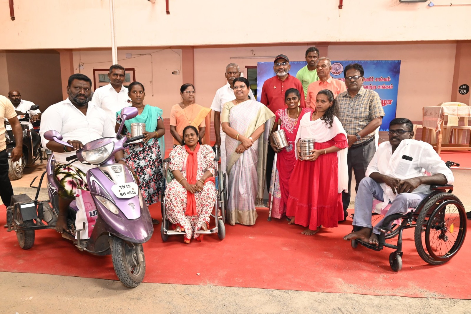 உலக மாற்றுத்திறனாளிகள் தினம் மற்றும் புத்தாண்டு விழா