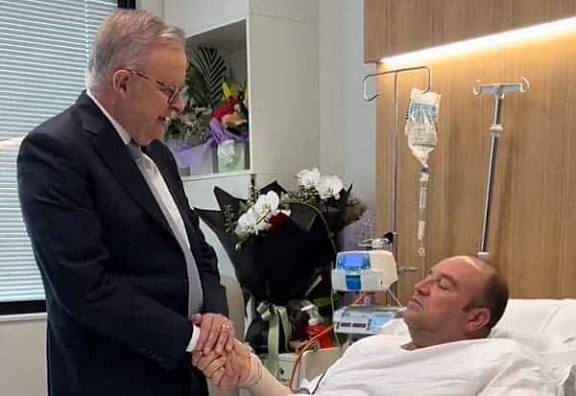 மக்களை காப்பாற்றியவருக்கு ஆஸ்திரேலிய பிரதமர் பாராட்டு