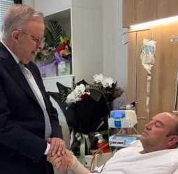 மக்களை காப்பாற்றியவருக்கு ஆஸ்திரேலிய பிரதமர் பாராட்டு