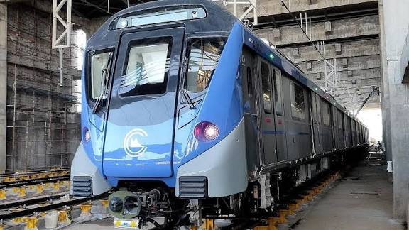 போரூர் - பூந்தமல்லி இடையேயான வழித்தடத்தில் ஓட்டுநர் இல்லாத மெட்ரோ ரயில் சேவையில் தாமதம்