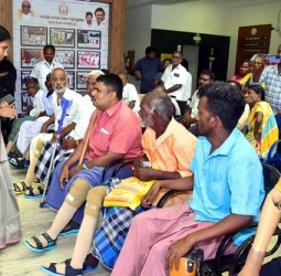 நாமக்கல் ஆட்சியர் அலுவலகத்தில் மக்கள் குறைதீர்க்கும் நாள் கூட்டம்