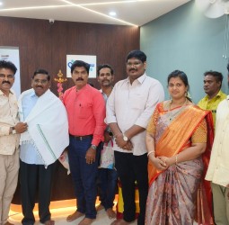 மயூரநாதர் மேலவீதியில் மீனு ஸ்கேன்ஸ் திறப்பு விழா