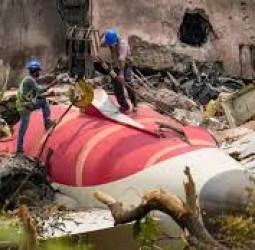 விமான விபத்து; விசாரணை அறிக்கை பல கேள்விகளை எழுப்புகிறது- ஏர் இந்தியா