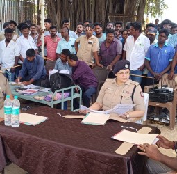 இரு சக்கர வாகனங்களின் பொது ஏலம்