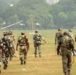 ஜார்க்கண்டில் பயங்கர மோதல்: 2 மாவோயிஸ்டுகள், 1 சிஆர்பிஎப் வீரர் உயிரிழப்பு