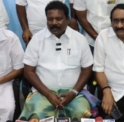 அதிமுக, பாஜக பொருந்தாத கூட்டணி