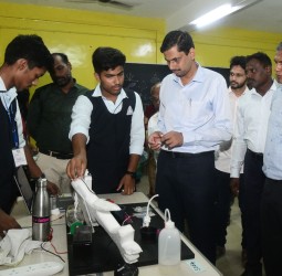 வீட்டுக்கு ஒரு விஞ்ஞானி நிகழ்ச்சி