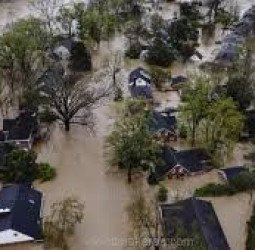 அமெரிக்காவில் வெள்ளம்: பலி எண்ணிக்கை 80-ஐ கடந்தது