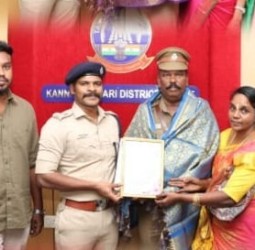 பணி நிறைவு பெற்ற போலீசார்