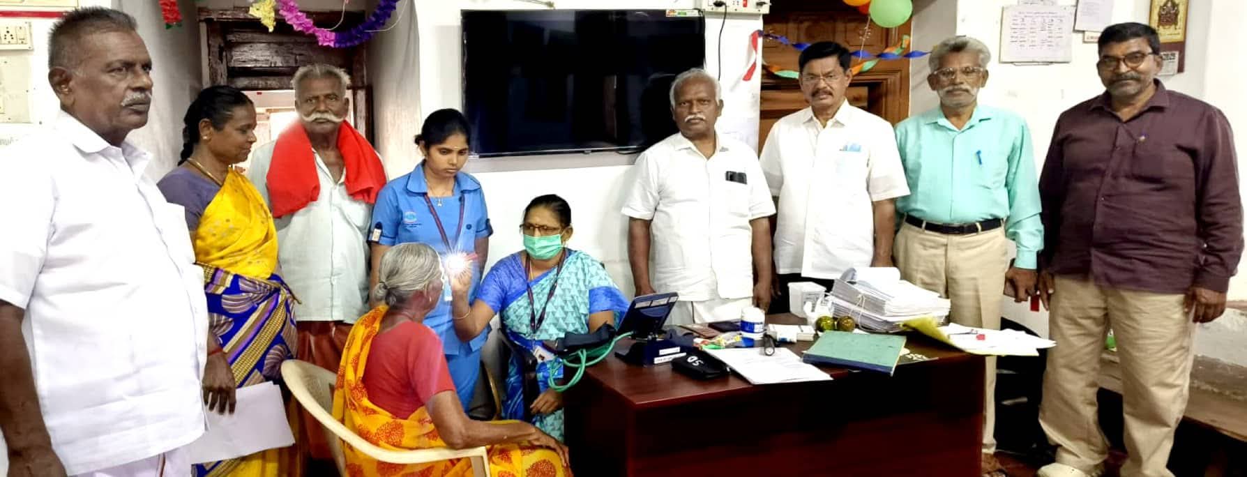 கோவில்பட்டி ஆயிரவைசிய தொடக்கப்பள்ளியில் இலவச கண் பரிசோதனை முகாம்