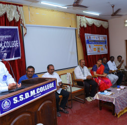 கோவில்பட்டி கல்லூரியில்                    திடக்கழிவு மேலாண்மை விழிப்புணர்வு கருத்தரங்கம்
