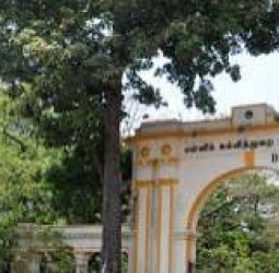 பொன்னேரி அருகே அரசின் உரிய அங்கீகாரம் இன்றி செயல்பட்ட தனியார் பள்ளிக்கு ‘சீல்’