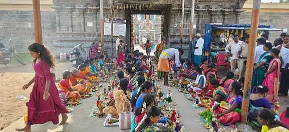 உதவும் கரங்கள் அறக்கட்டளை சார்பாக நடக்க இருந்த விளக்கு பூஜை