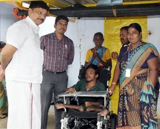 கொங்கன்குளம் ஊராட்சியில் நலம் காக்கும் ஸ்டாலின் பல்நோக்கு சிறப்பு மருத்துவ முகாம்