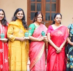 தொழில் முனைவோராக உள்ள முன்னாள் மாணவியர்கள் சந்திப்பு