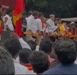 வேலூரில் தமிழக வெற்றி கழகம் சார்பில் கண்டன ஆர்ப்பாட்டம்!