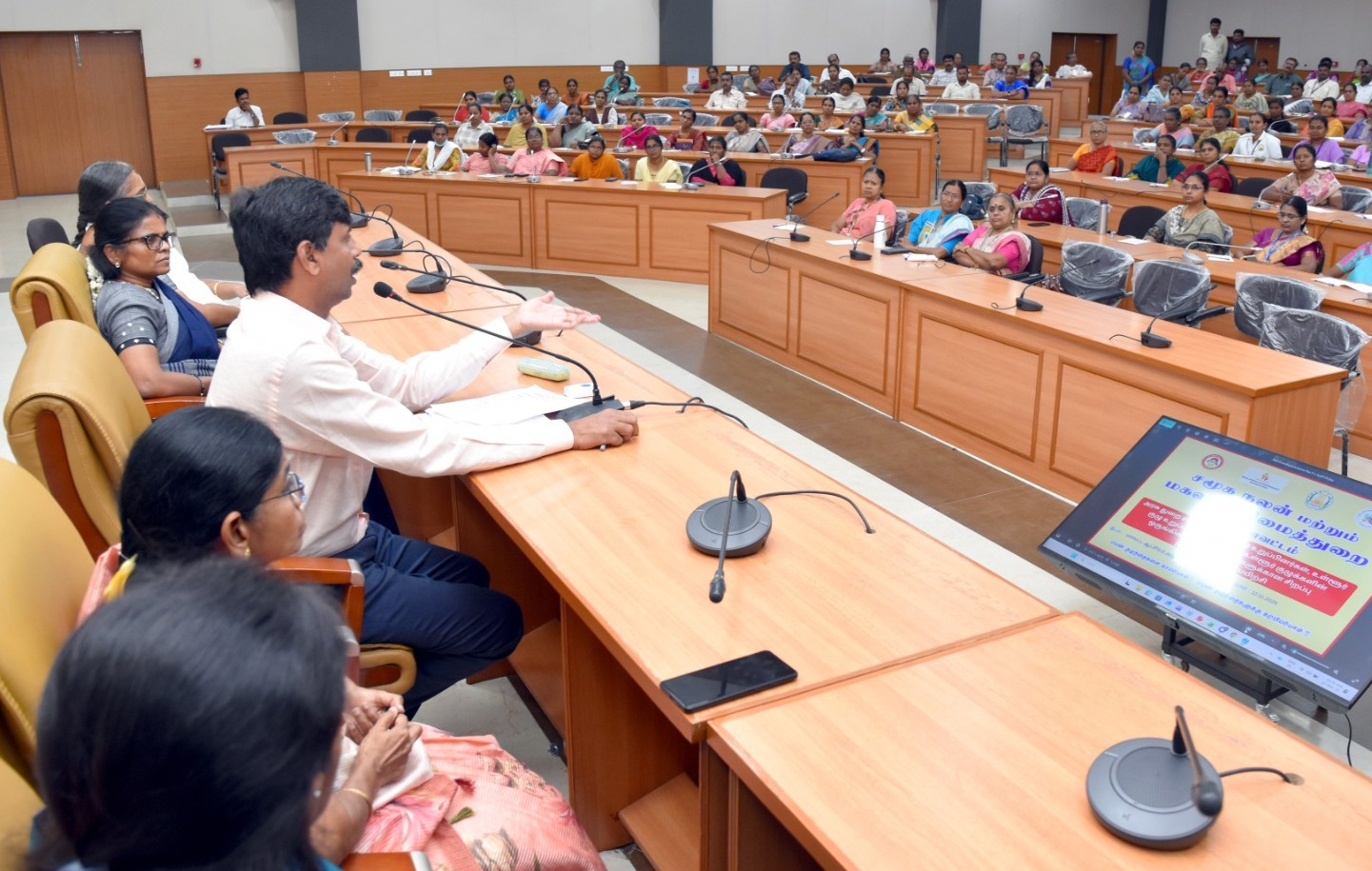 பணியிடத்தில் பெண்களுக்கு ஏற்படும் பாலியல் துன்புறுத்தல், தடுத்தல் குறித்த விழிப்புணர்வு