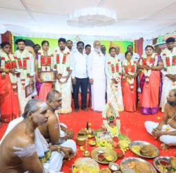 கொளத்தூர் அருள்மிகு சோமநாத சுவாமி திருக்கோயில் சார்பில் நேற்று 4 இணைகளுக்கு திருமணம்