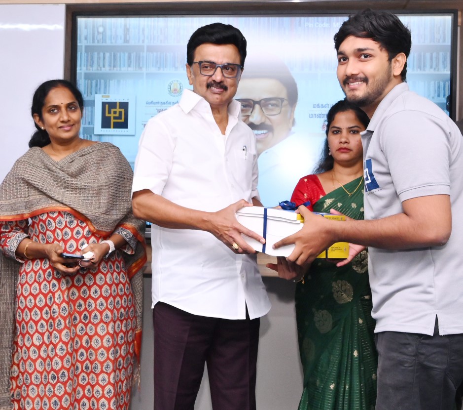 கொளத்தூரில், புதுப்பிக்கப்பட்ட பெரியார் நகர் நூலகம்