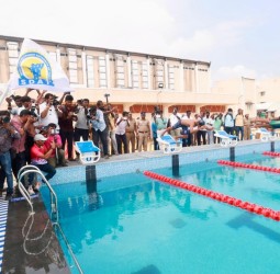 ரூ.5 கோடி மதிப்பில் அமைக்கப்பட்டுள்ள உலகத் தரத்திலான நீச்சல் குளம்