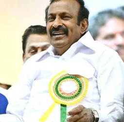 ஈரோட்டில் 70 வயது பூர்த்தியடைந்த 25 மூத்த தம்பதியர்களுக்கு சிறப்பு செய்து சீர்வரிசை அமைச்சர் முத்துசாமி வழங்கி வாழ்த்து