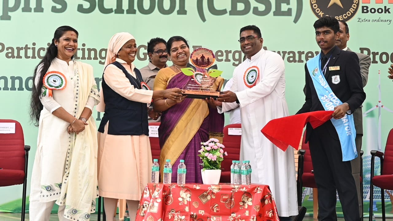 மணவாளக்குறிச்சியில் உள்ள புனித ஜோசப் பள்ளியில் நடந்த “தூய்மையான எரிசக்திக்கான பசுமை எரிசக்தி” விழிப்புணர்வு நிகழ்ச்சி