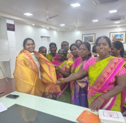 மகளிர் சுய உதவி குழு உறுப்பினர்களுக்கு தாட்கோ மூலம் மாடுகள் வாங்க கடன் உதவி