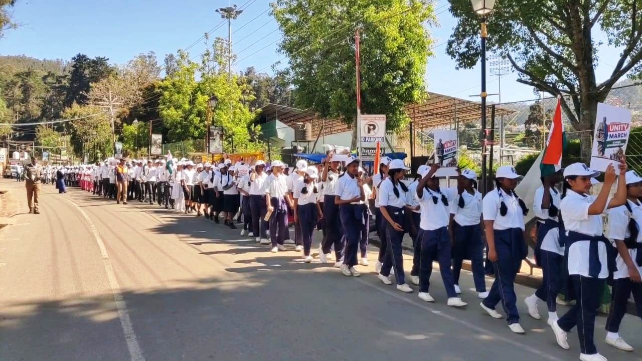 ஊட்டியில் நடைபெற்ற ஒற்றுமை தின பேரணி