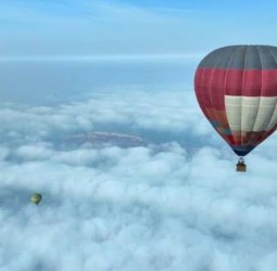 காற்றும்..பலூனும்...