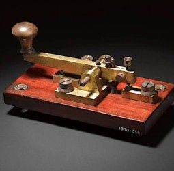 அதிவேகத் தகவலின் முன்னோடி தந்தி!