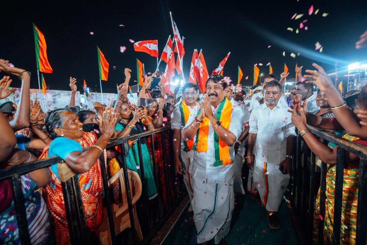 மாநில பாஜக தலைவர் நயினார் நாகேந்திரனுக்கு கட்சியினர் உற்சாக வரவேற்பு