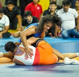 குமாரபாளையத்தில் மாநில அளவில் மல்யுத்த சாம்பியன்ஷிப் போட்டி