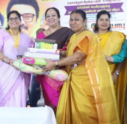 அமைச்சர் சேகர்பாபு முன்னிலையில் நடந்த நிகழ்வில் கர்ப்பிணிகளுக்கு நலத்திட்ட உதவி