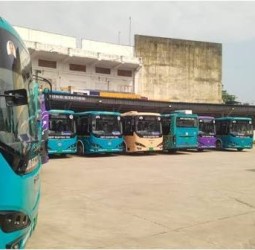 புதுச்சேரி: டிரைவர்களின் திடீர் ஸ்டிரைக்கால் முடங்கிய ரூ. 23 கோடி: மின்சார பஸ்கள் பிற்பகலில் இருந்து இயக்கம்