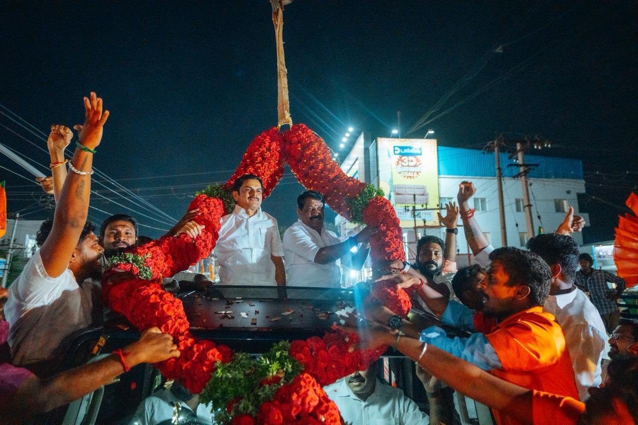 நயினார் நாகேந்திரனுக்கு உற்சாக வரவேற்பு