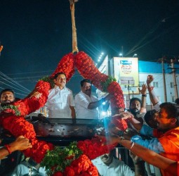 நயினார் நாகேந்திரனுக்கு உற்சாக வரவேற்பு